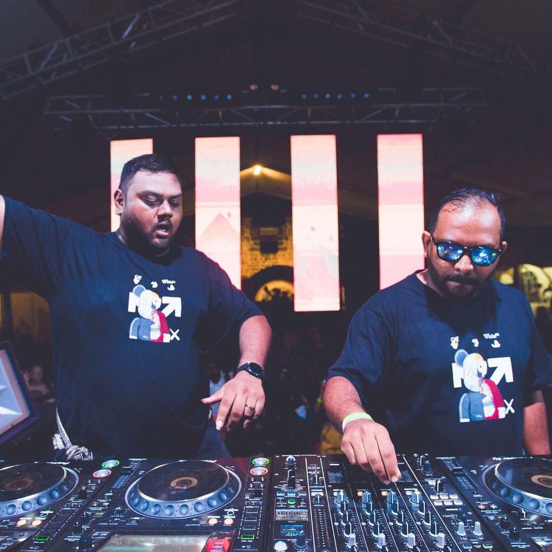 Cosmik Brothers