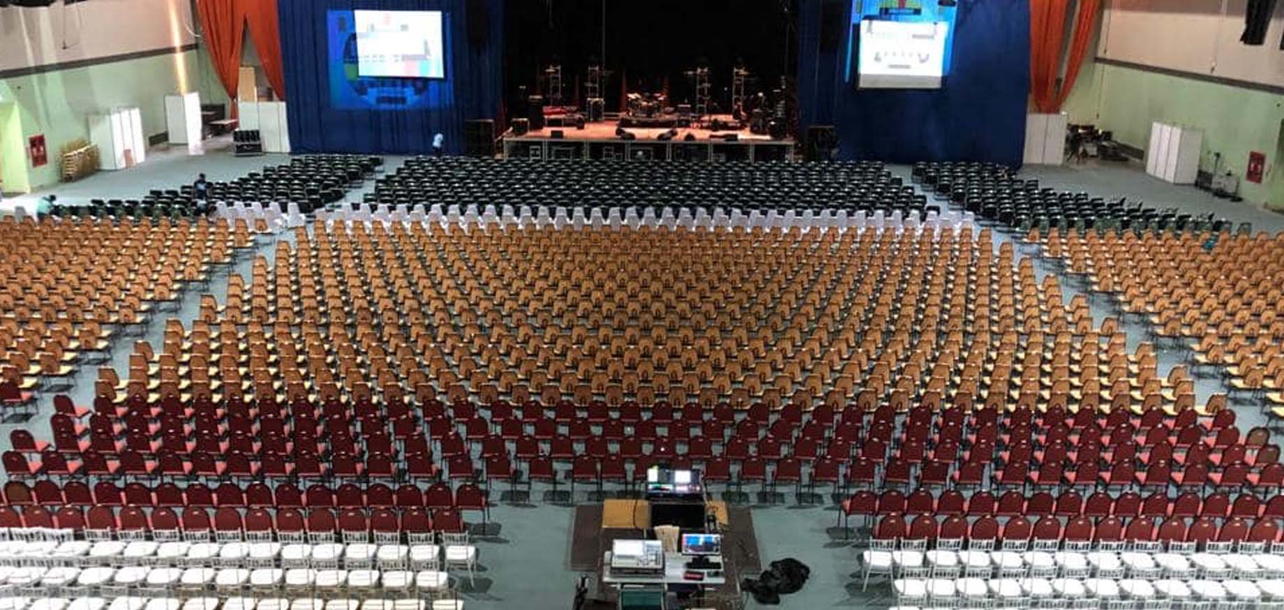 Gad Elmaleh “Lui-Même” slider image