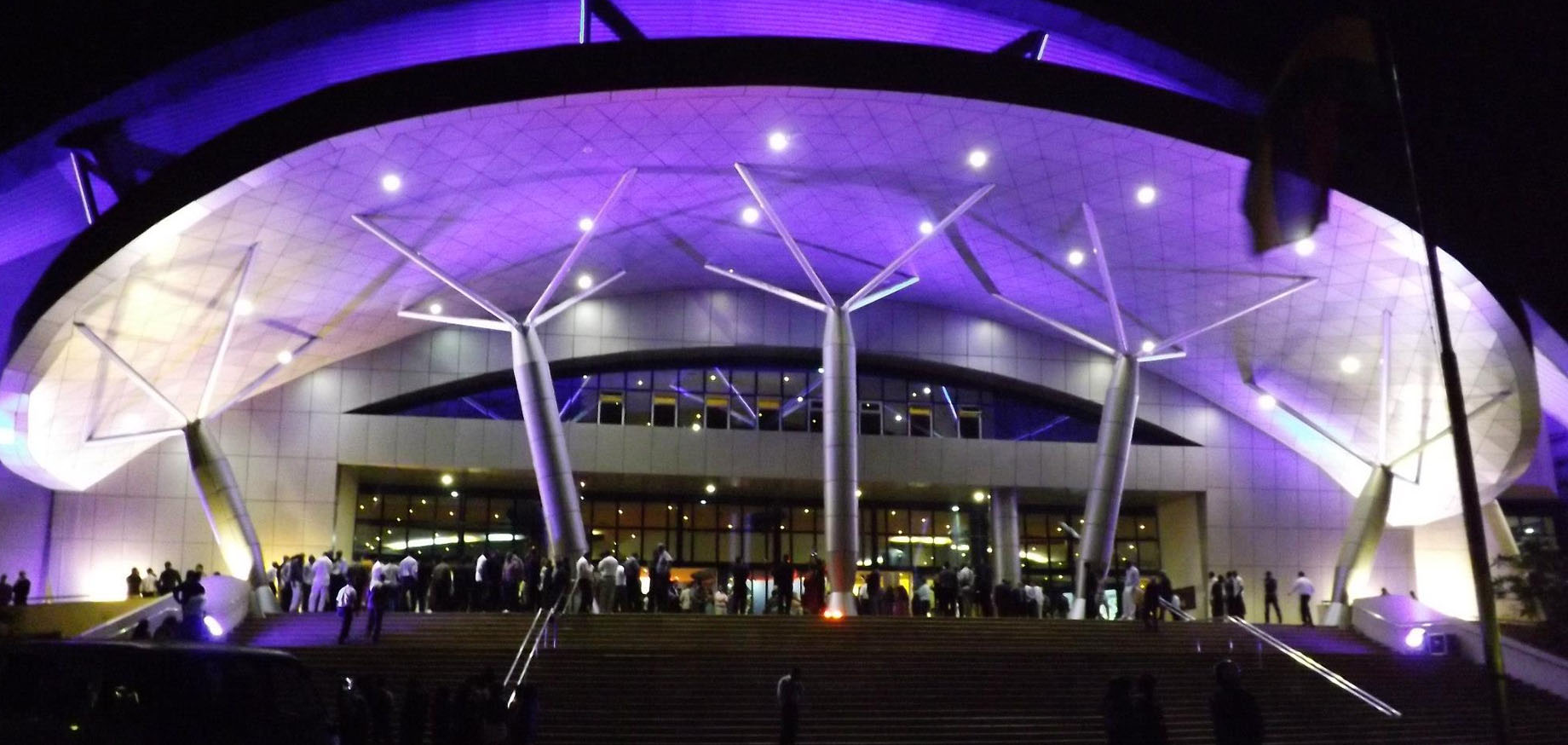 Gad Elmaleh “Lui-Même” slider image