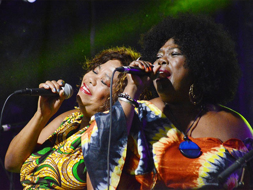 SOLAH : deux sœurs réunionnaises à découvrir au concert de Danakil à Maurice