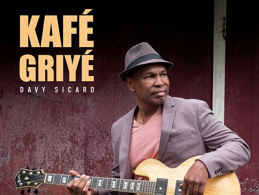 Davy Sicard sert son “Kafé Griyé”