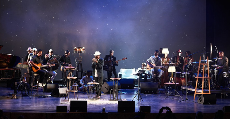 DJ sets et ambiance : la soirée continue après le live